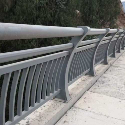 铝合金桥梁护栏的优势介绍